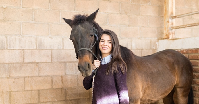 woman-with-horse