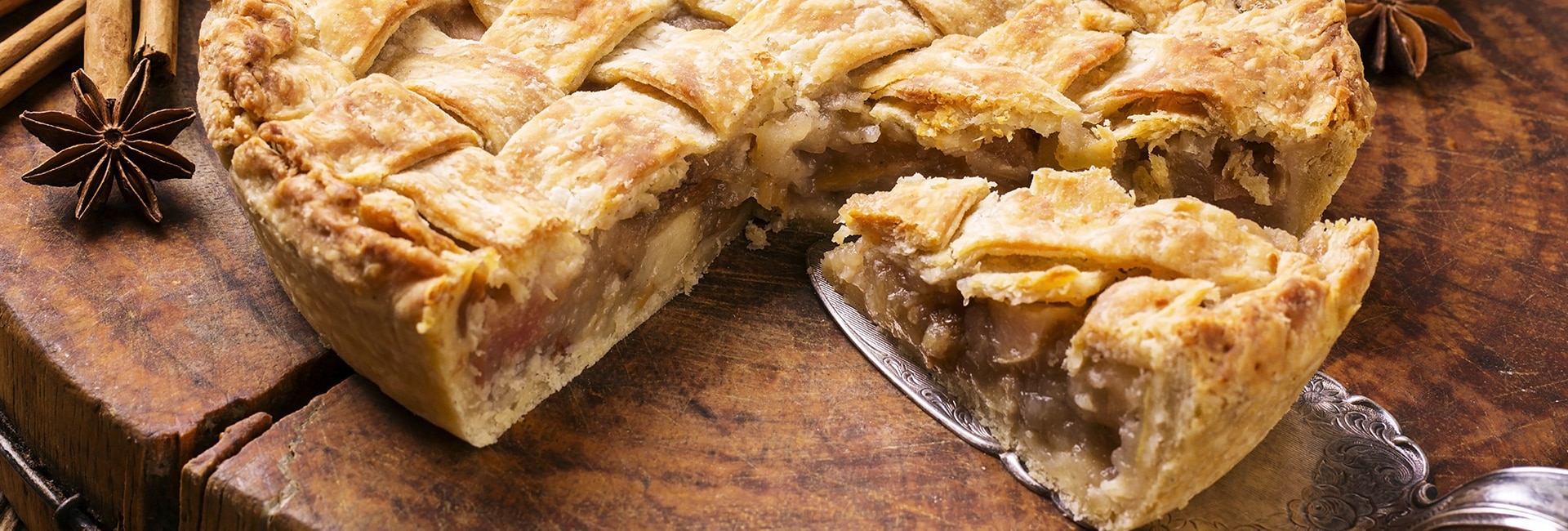 Pie-eating-contest-celebrate-pi-day