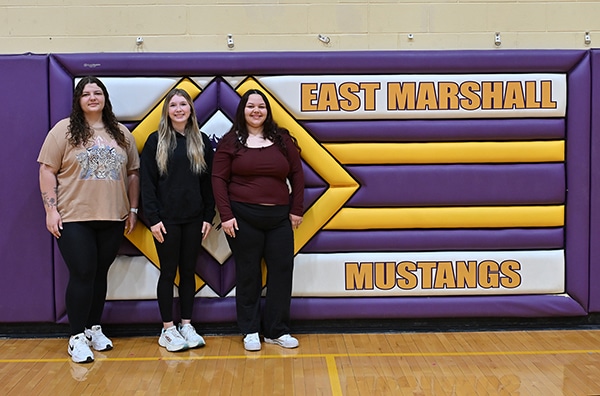 east-marshall-graduates
